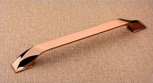 Curvy zinc pull handles by VinRose